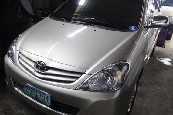 2009 Toyota Innova Diesel Automatic for sale 