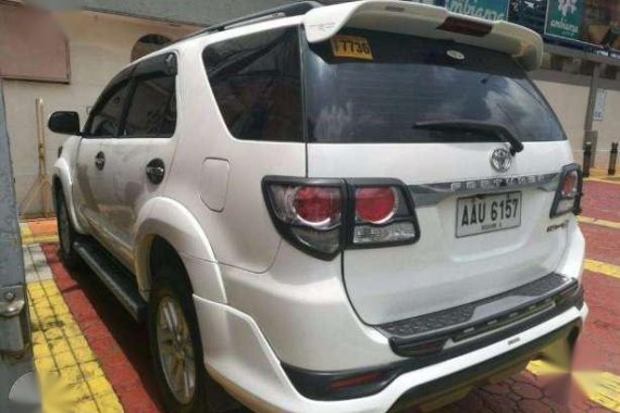 2014 Toyota Fortuner G 2.5 AT White For Sale 