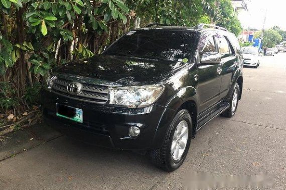 Toyota Fortuner 2010 BLACK FOR SALE