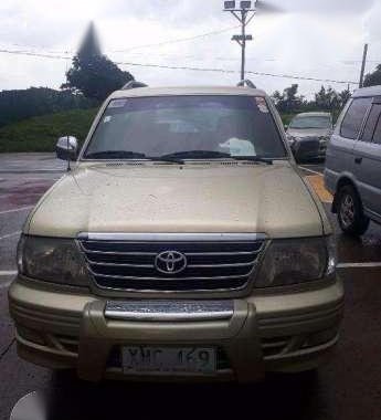 Toyota Revo Gold VX200 2003 For Sale 