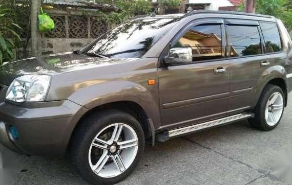2004 Nissan X-trail 4x2 AT Brown For Sale 