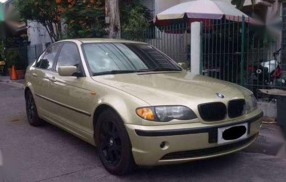 2002 BMW 318i AT Golden Sedan For Sale 