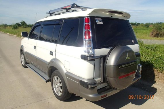 2012 Mitsubishi Adventure  white for sale
