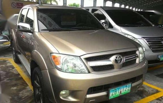 2005 Toyota hilux - Automatic gasoline for sale