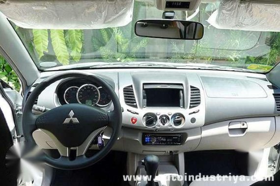 4X4 2.5 GLS MITSUBISHI Strada Triton