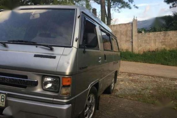 Mitsubishi L300 versa van