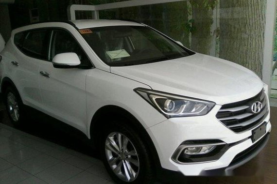 Hyundai Santa Fe 2017 White for sale