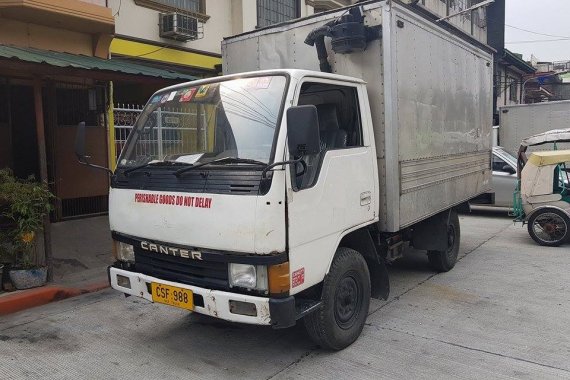 Mitsubishi Canter 2013 model for sale