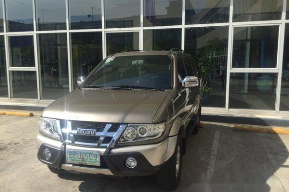 For sale Isuzu Crosswind 2012