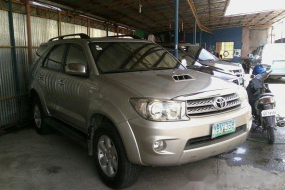 For sale well kept Toyota Fortuner 2005