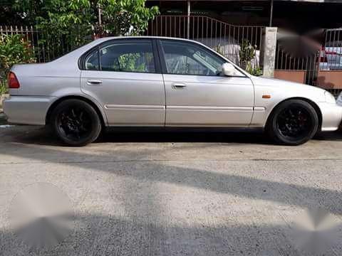 Honda Civic Vtec 2000 Model S.I.R Body