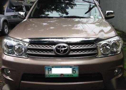 2011 Toyota Fortuner G (4x2 2.7 gas AT)