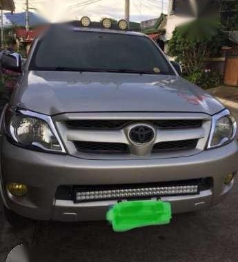 Toyota Hilux 2005 MT Pickup Silver For Sale 