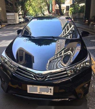 FOR SALE BLACK Toyota Corolla Altis 2015