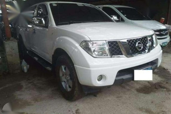 2013 Nissan navara 4x4 MT for sale