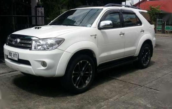 Well Maintained 2005 Toyota Fortuner AT For Sale