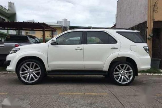 Toyota Fortuner SUV Automatic Leather seats 2012 for sale 