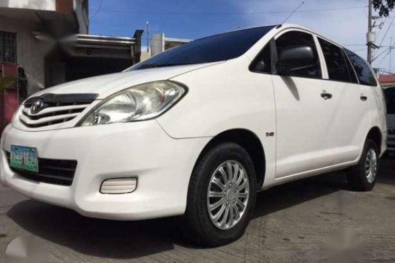 2012 Toyota Innova J Diesel White For Sale 