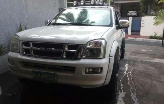 Isuzu D-max 2005 Matic White For Sale 