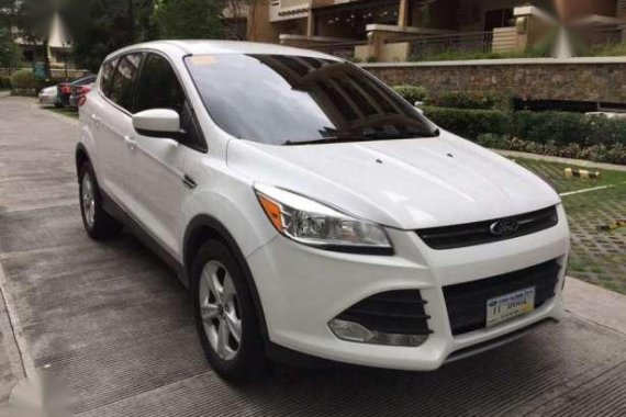 2015 Ford Escape SE 1.6 Ecoboost AT - 9tkm Still LIKE 