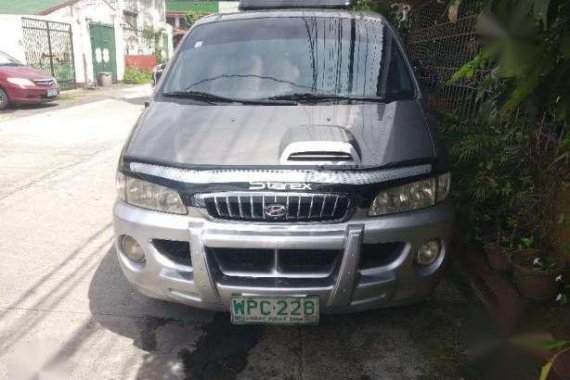 2000 Hyundai Starex AT