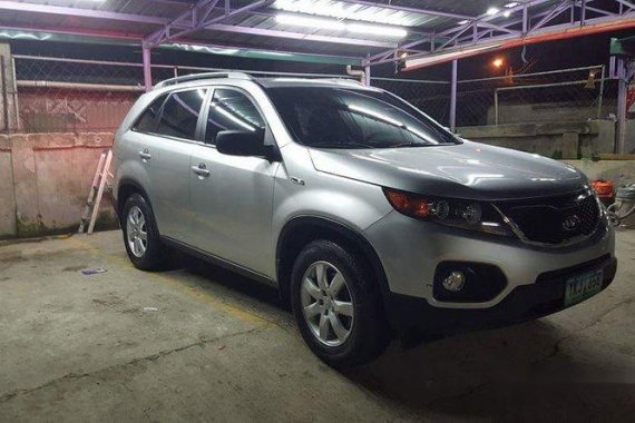 Kia Sorento 2011 SILVER FOR SALE