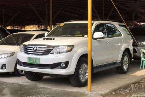 2013 Toyota Fortuner G AT White For Sale 