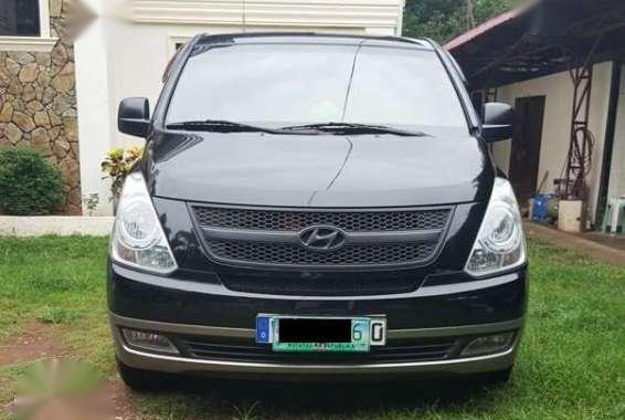 2009 Grand Starex VGT Automatic - Captain Seat