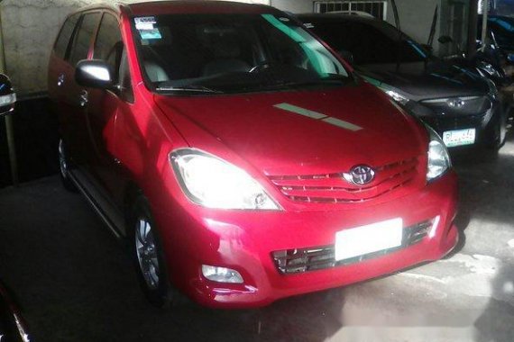 Toyota Innova 2011 red for sale