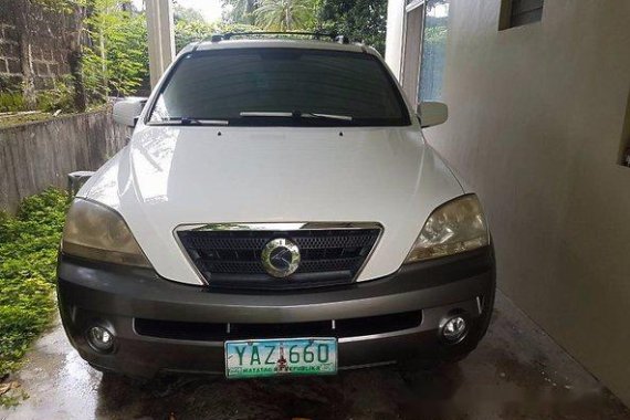 Kia Sorento 2005 White for sale