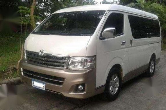 Toyota HI-Ace Super Grandia AT 2013