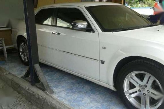 Chrysler 300c matic 2007 model 690k