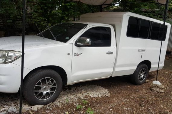 2009 Toyota hilux fx truck white for sale 