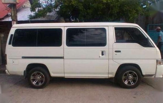 Nissan urvan shuttle 18seater 2.7engine diesel 2006model
