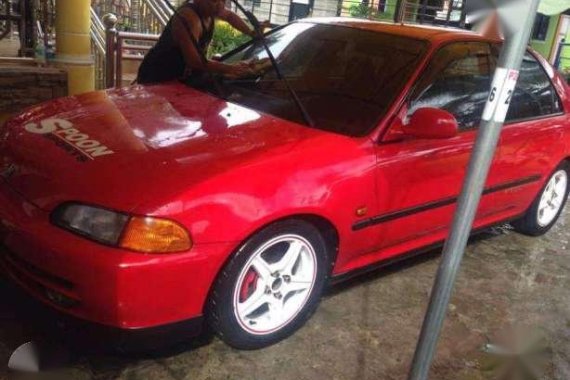 honda civics both vtec