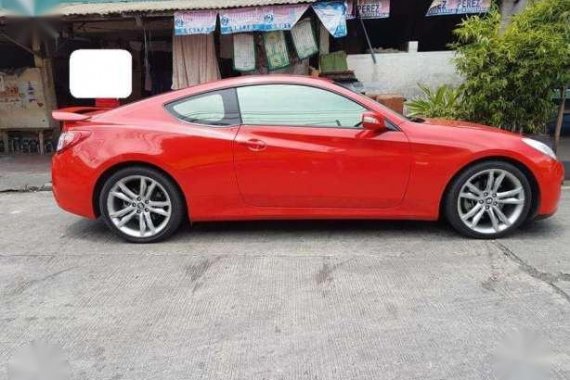 2011 - Hyundai Genesis Coupe ( top of the line ) 1st owned . AUTOMATIC