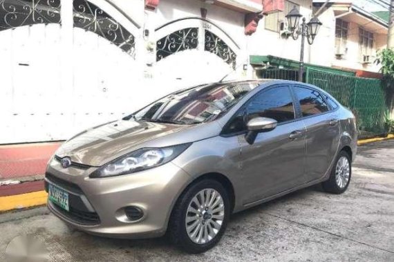 2013 ford fiesta sedan matic low mil for sale