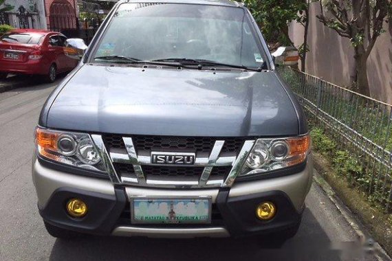 Isuzu Crosswind 2010 FOR SALE