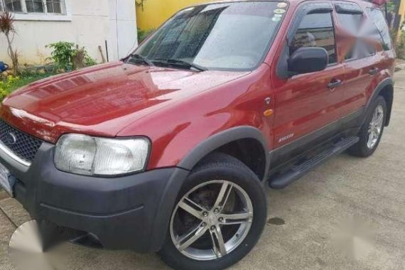 Ford Escape 2004 V6 Top Of the Line for sale 