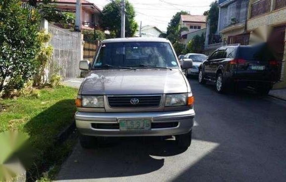 2000 Toyota Revo GLX