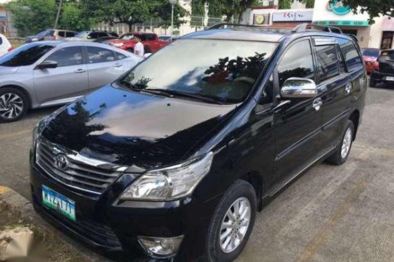 Toyota innova 2014 Van for sale 