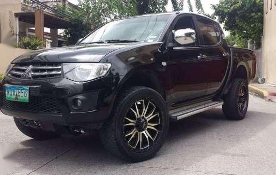 Mitsubishi Strada GLX V AT Black For Sale 