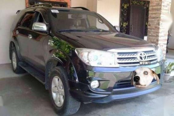 Toyota Fortuner 2011 good as new 