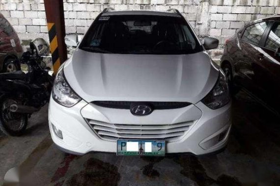 HYUNDAI TUCSON 2010 AT White For Sale 