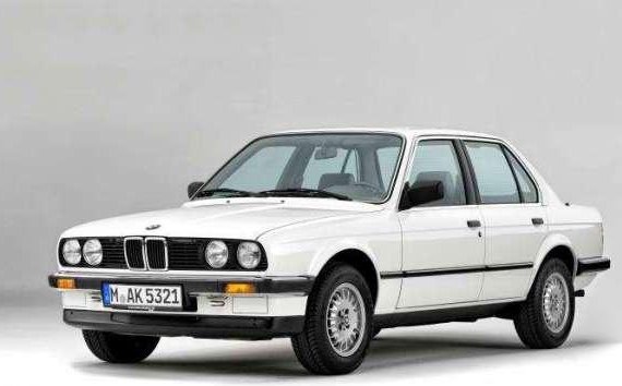 BMW E30 320i