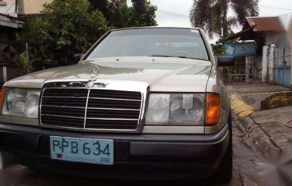 Mercedes Benz w124 230e for sale 