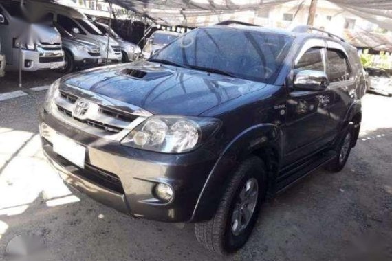Toyota Fortuner V 4x4 for sale 