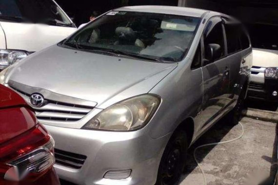 Toyota 2011 Innova Manual J