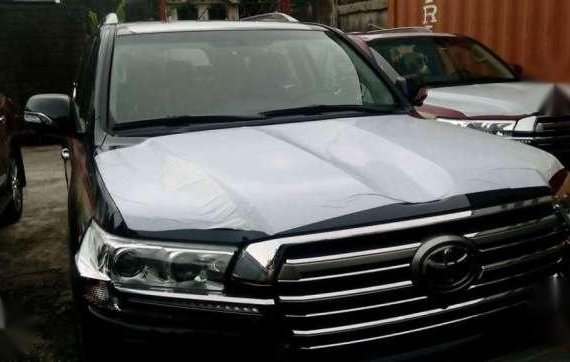 Brand New Toyota Land Cruiser 200 - Brand New Nissan Titan XD 