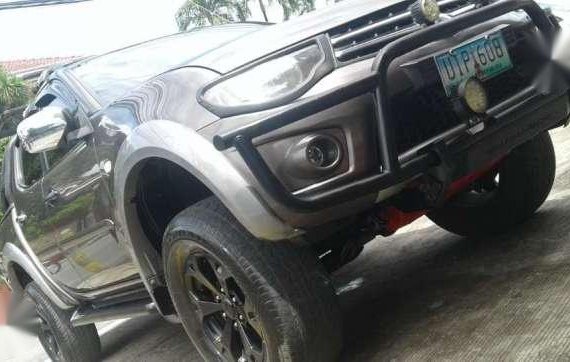 Mitsubishi strada 2012 matic 4×4 diesel for sale 